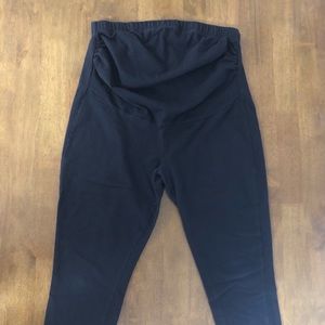 Torrid size 1 crop Maternity leggings